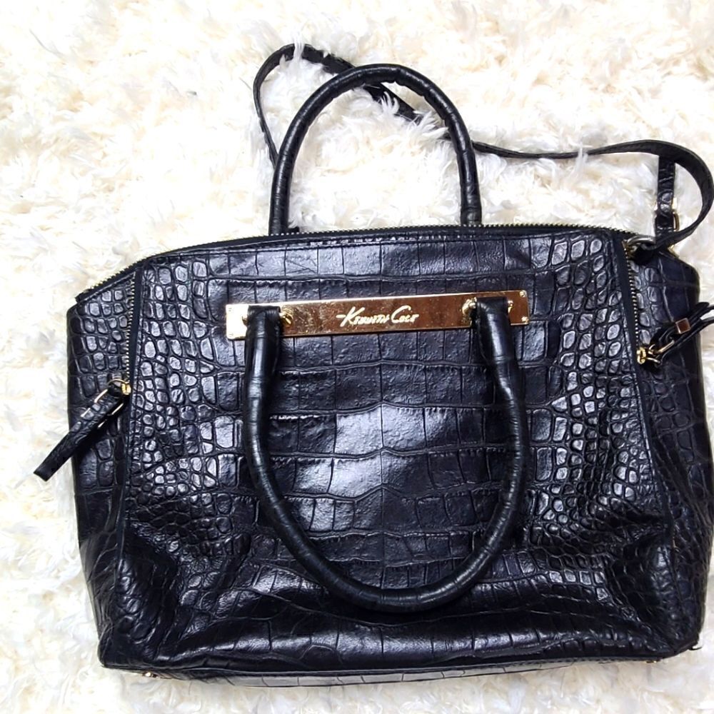 Kenneth Cole handbag  - Picture 2 of 9
